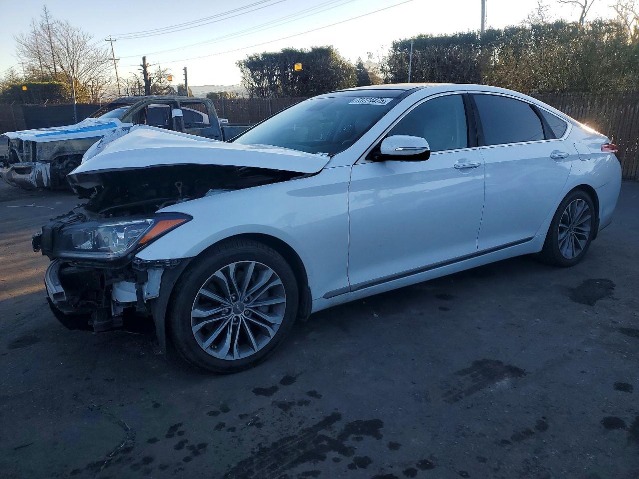 2015 HYUNDAI GENESIS
