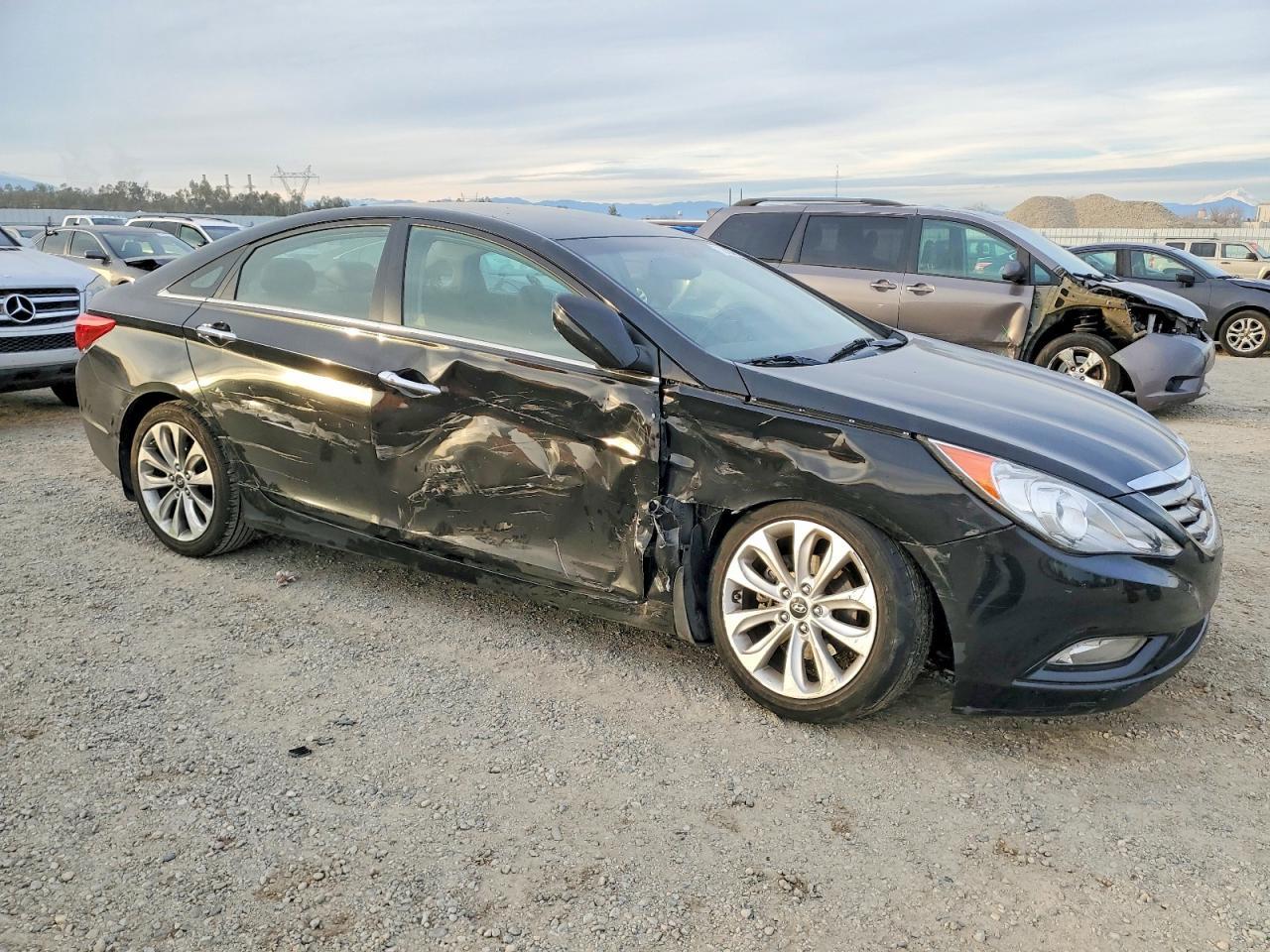 2011 HYUNDAI SONATA