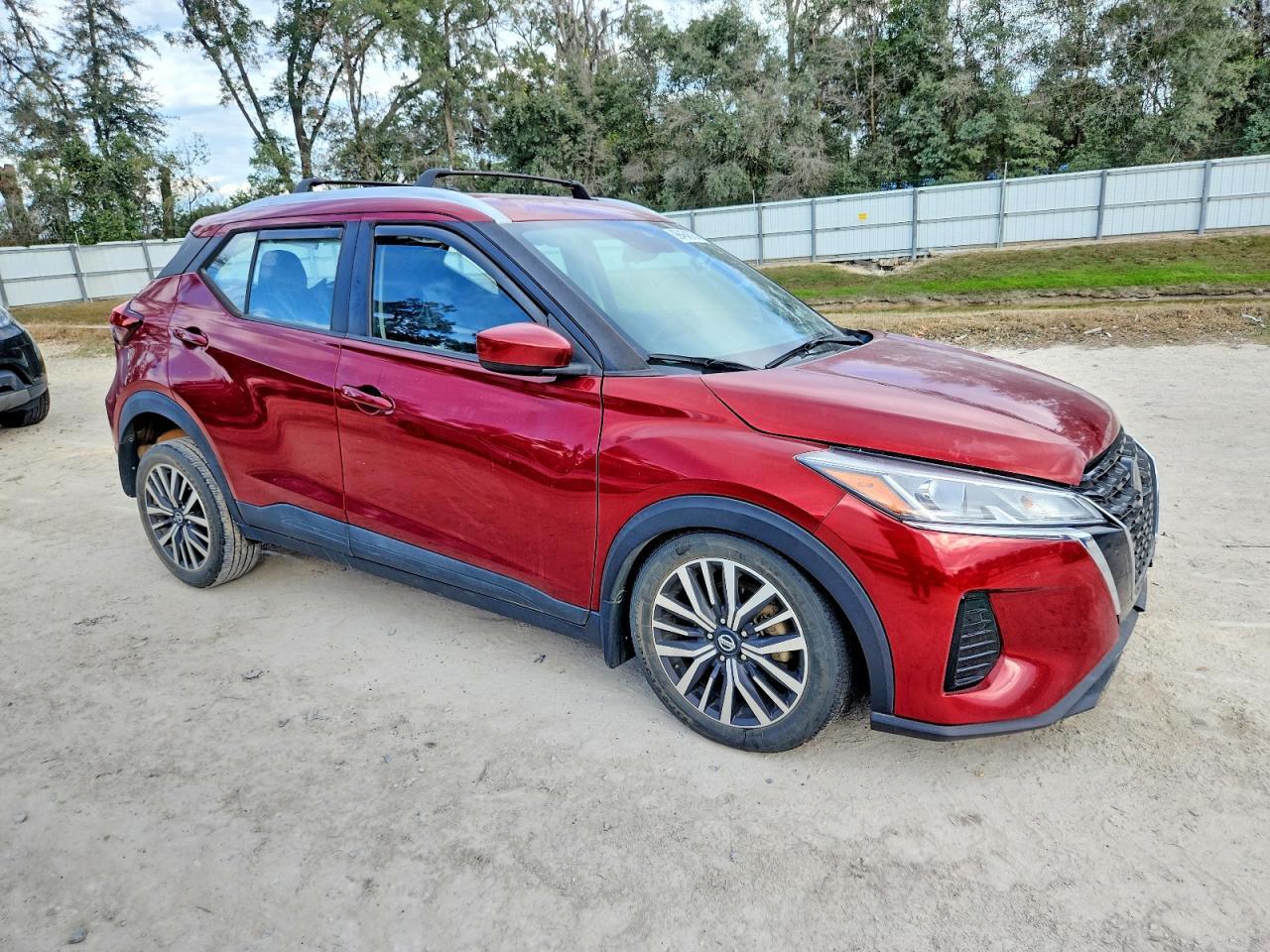 2021 NISSAN KICKS