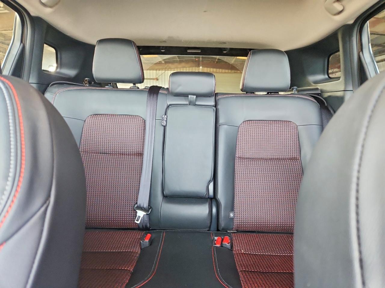 2025 NISSAN KICKS