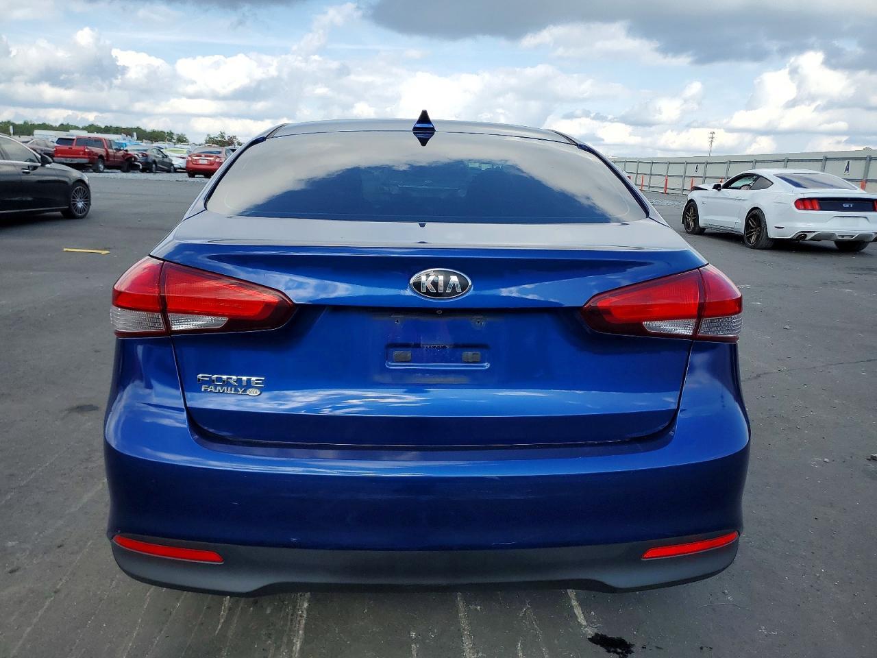 2018 KIA FORTE