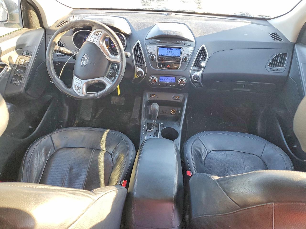 2011 HYUNDAI TUCSON