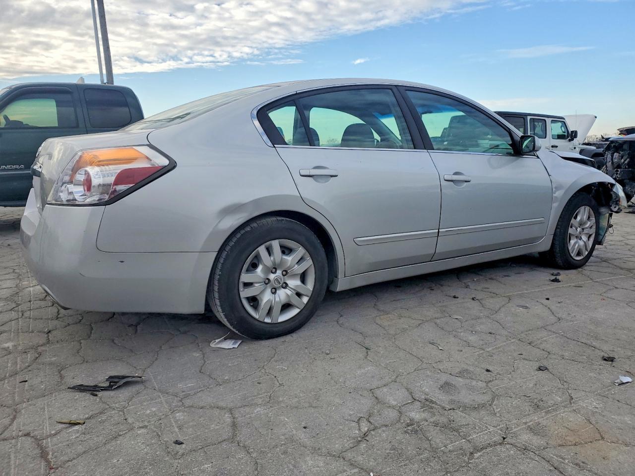 2011 NISSAN ALTIMA