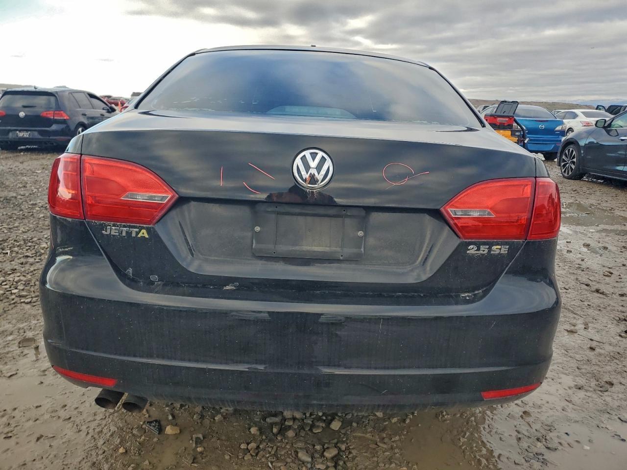 2011 VOLKSWAGEN JETTA