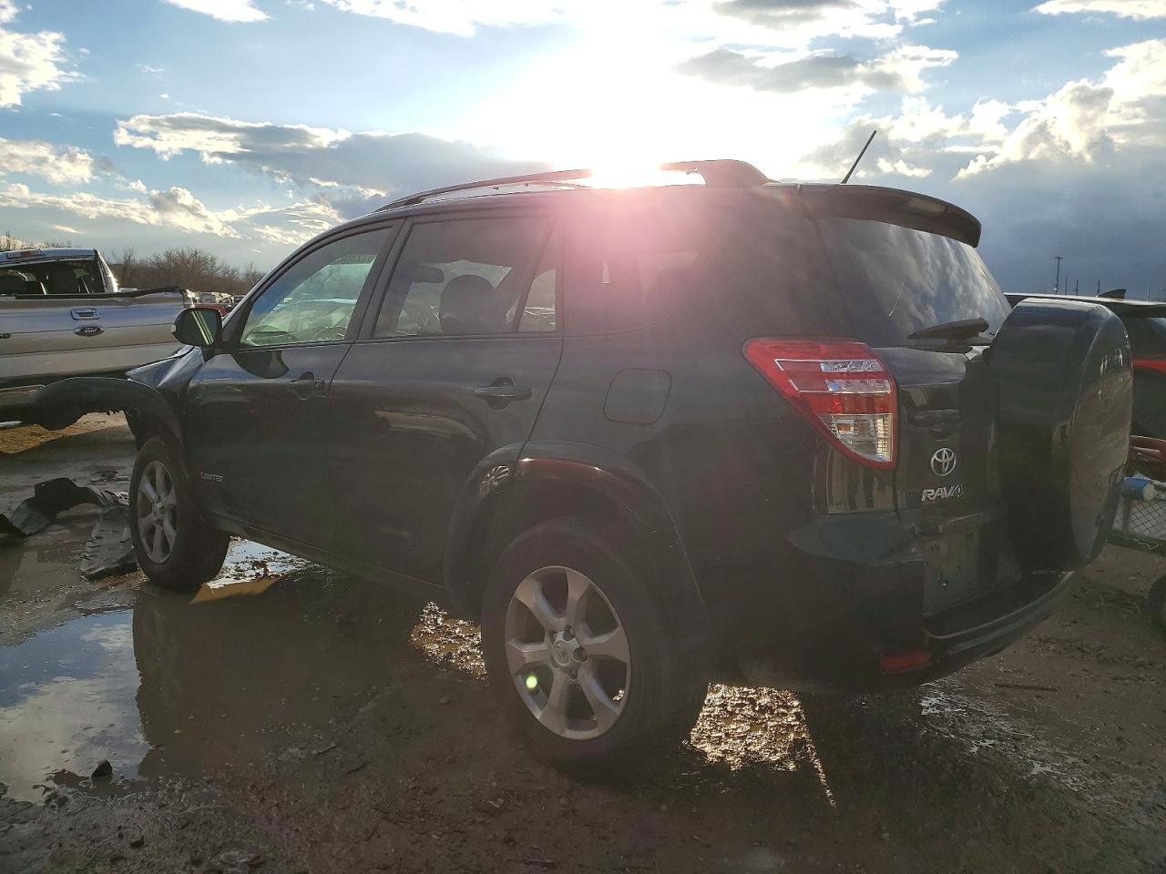 2011 TOYOTA RAV4