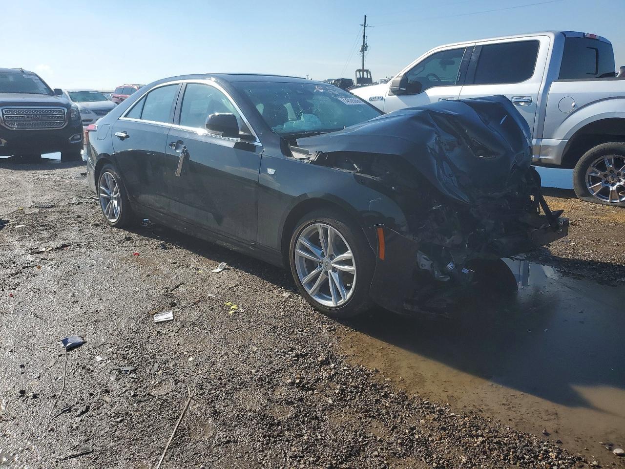 2022 CADILLAC CT4