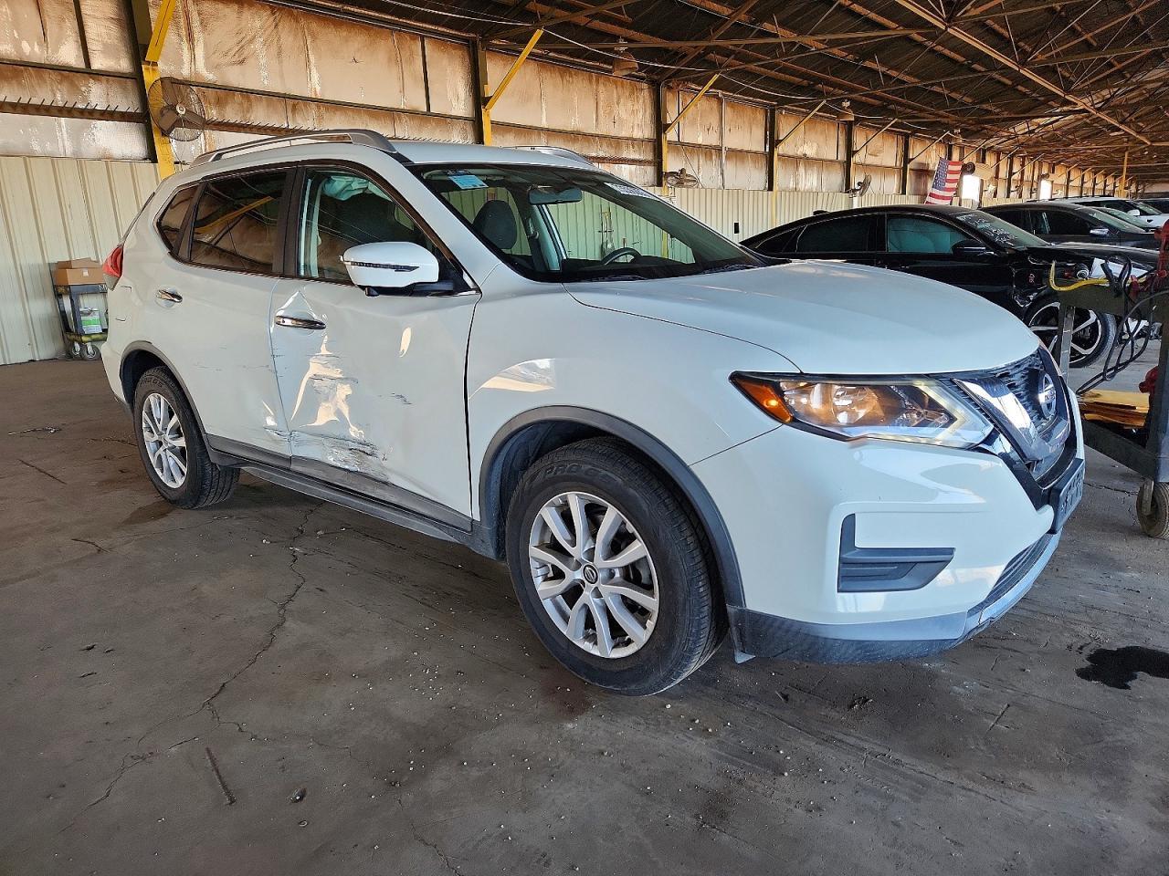 2017 NISSAN