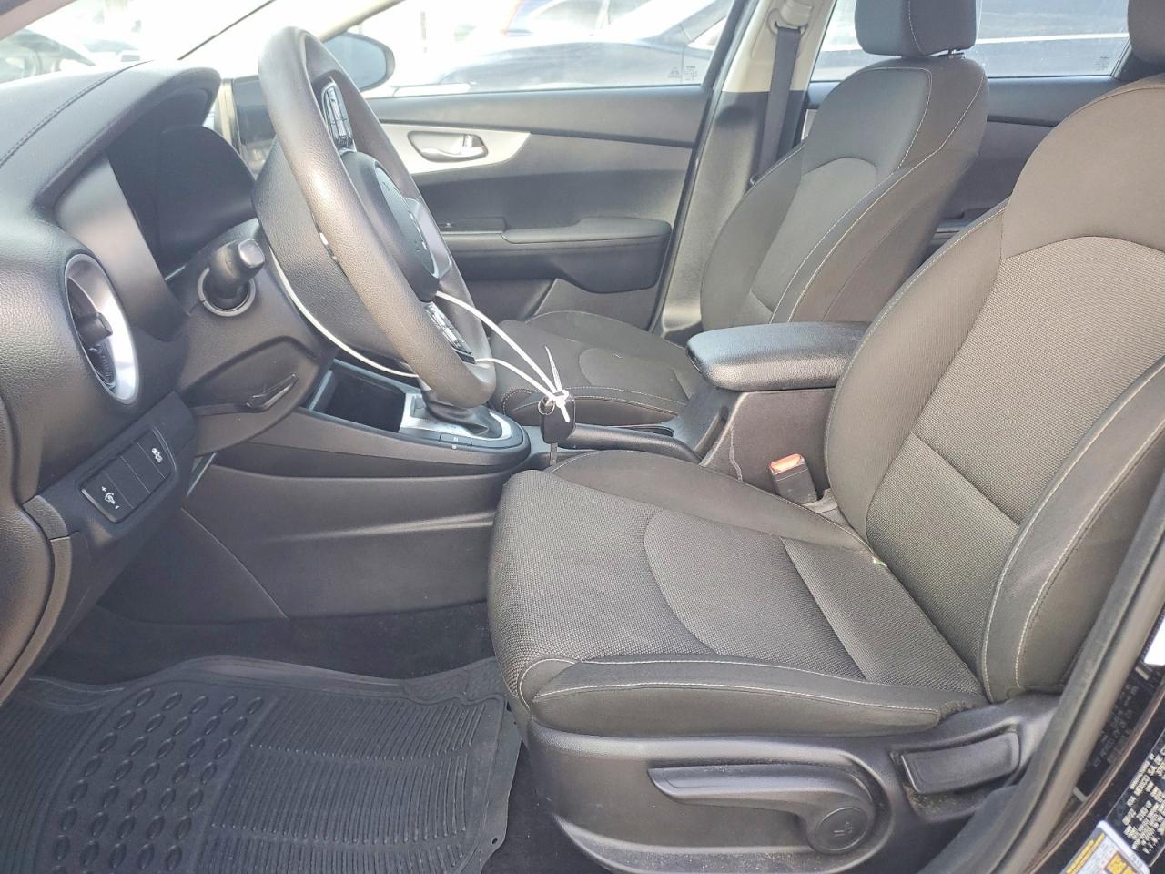 2023 KIA FORTE