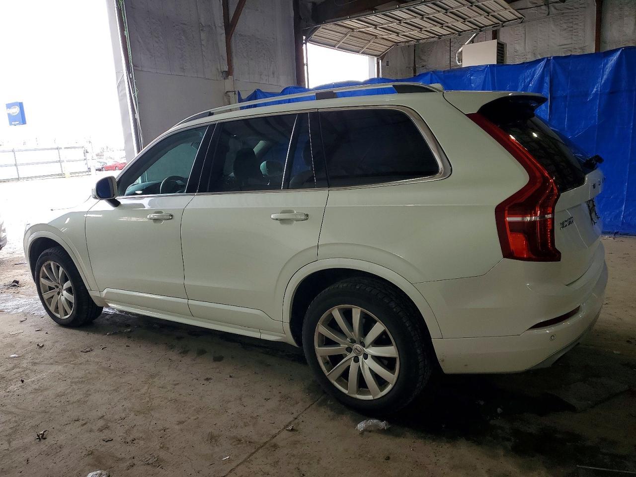 2016 VOLVO XC90