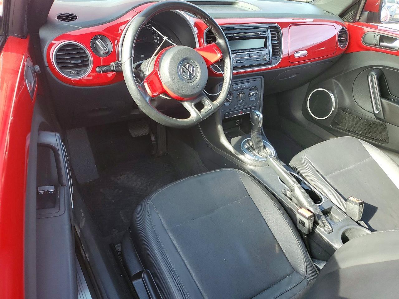 2012 VOLKSWAGEN Beetle