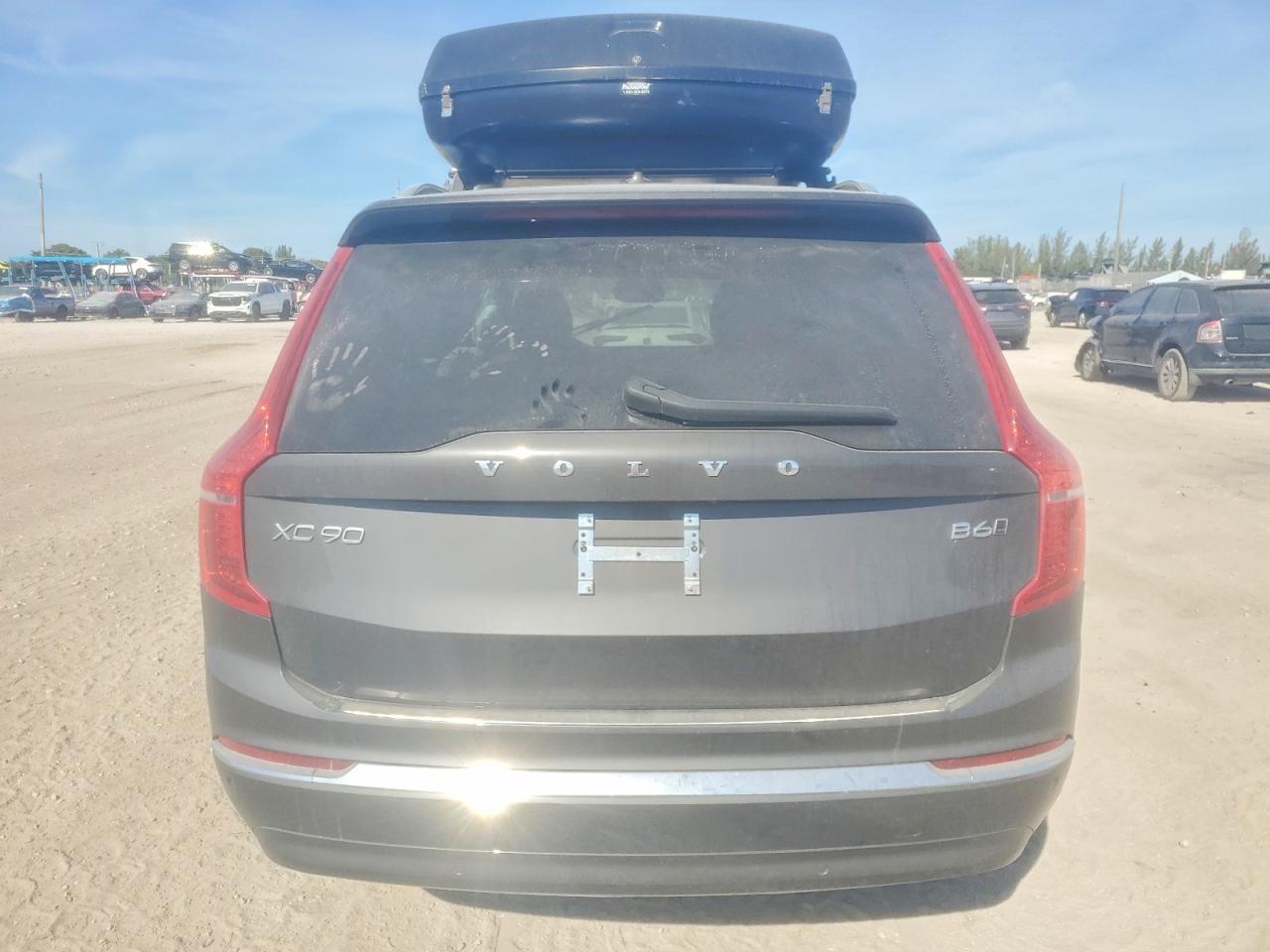 2024 VOLVO XC90