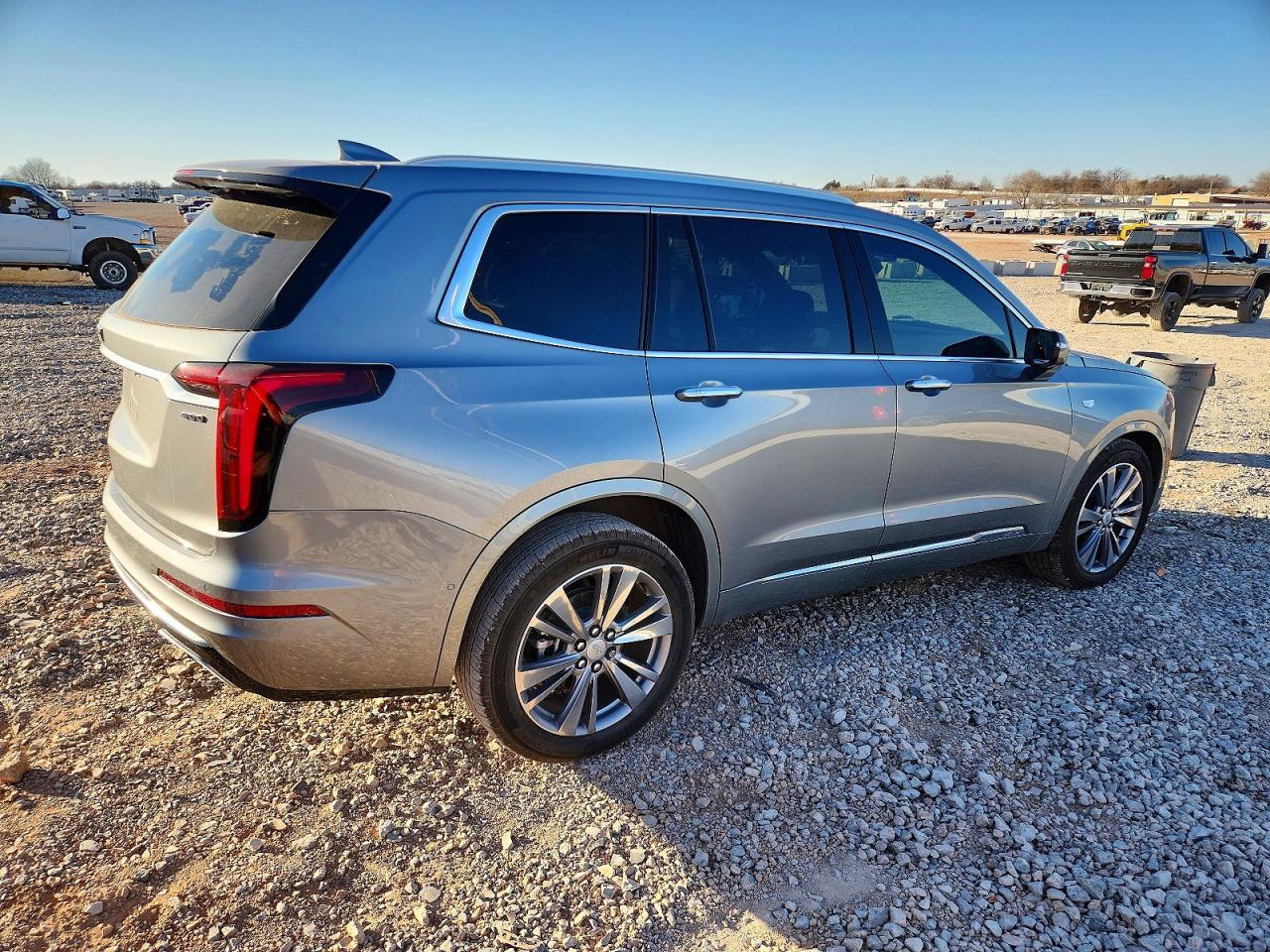 2025 CADILLAC XT6