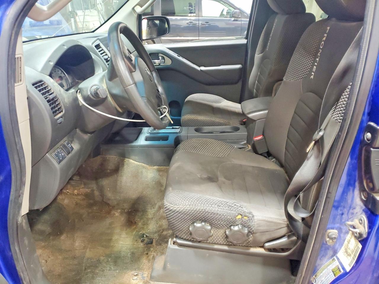 2012 NISSAN Frontier