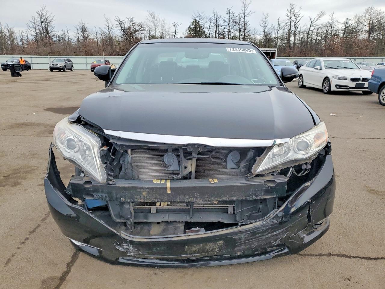 2011 TOYOTA Avalon