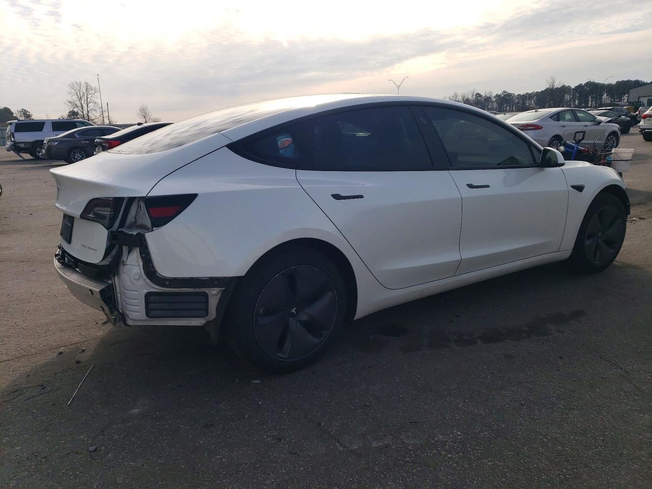 2021 TESLA MODEL 3