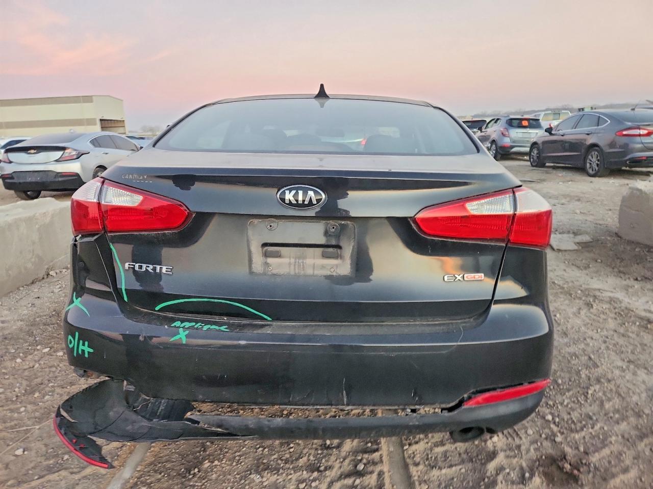 2015 KIA FORTE