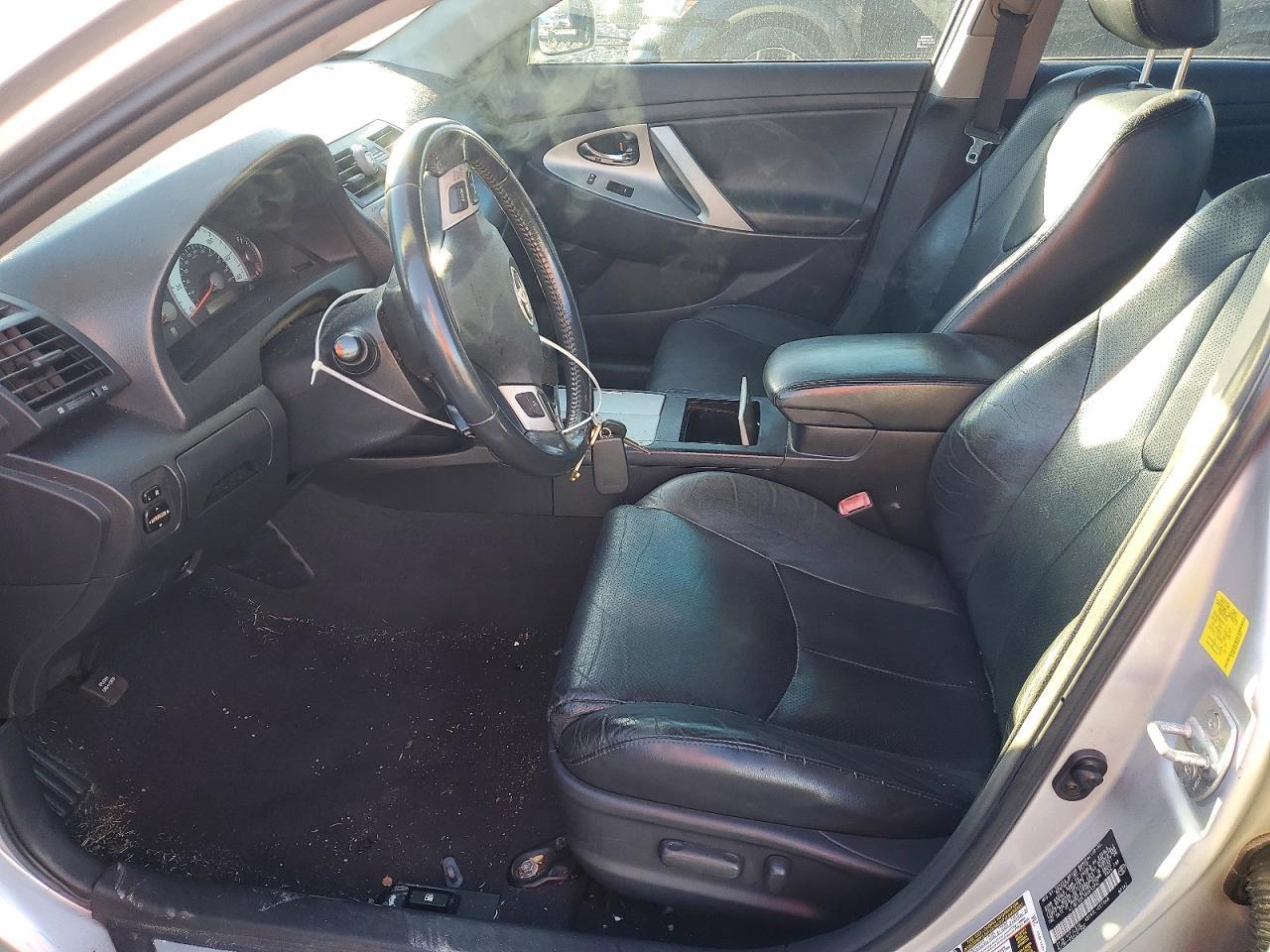 2011 TOYOTA CAMRY