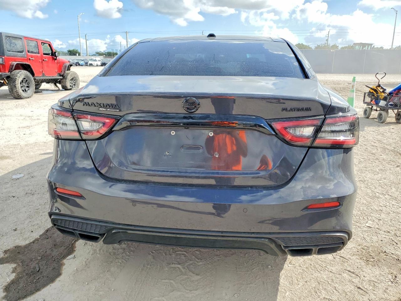 2021 NISSAN Maxima