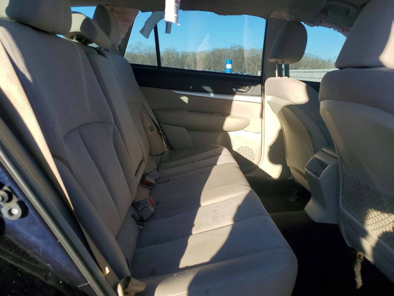 2013 SUBARU Outback