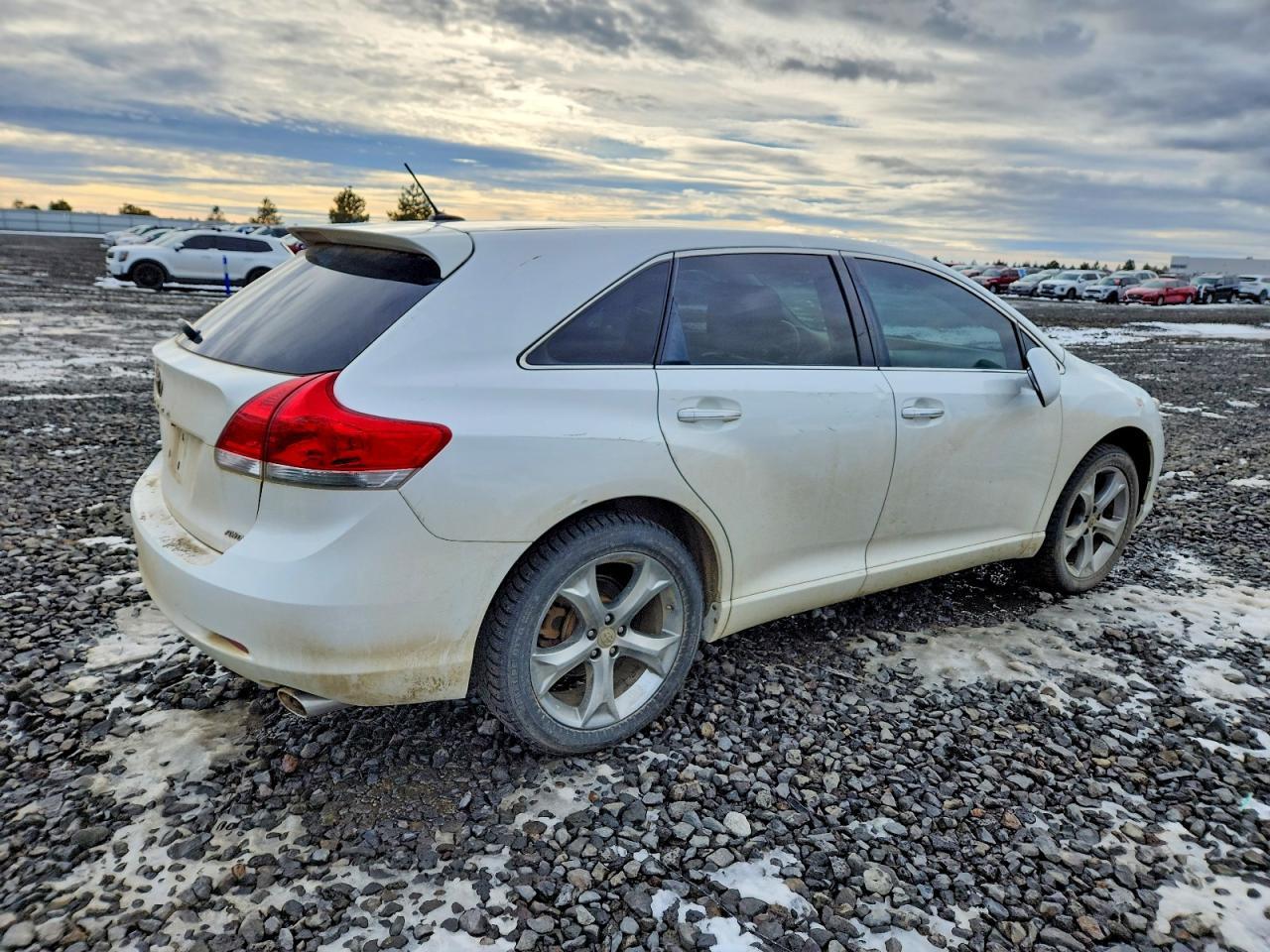 2011 TOYOTA VENZA