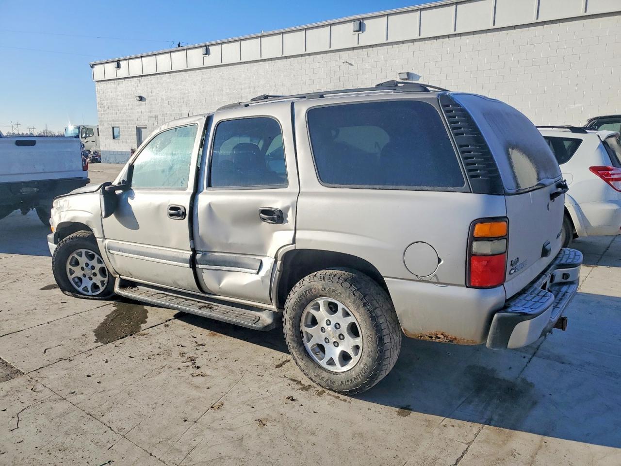 2004 CHEVROLET Tahoe