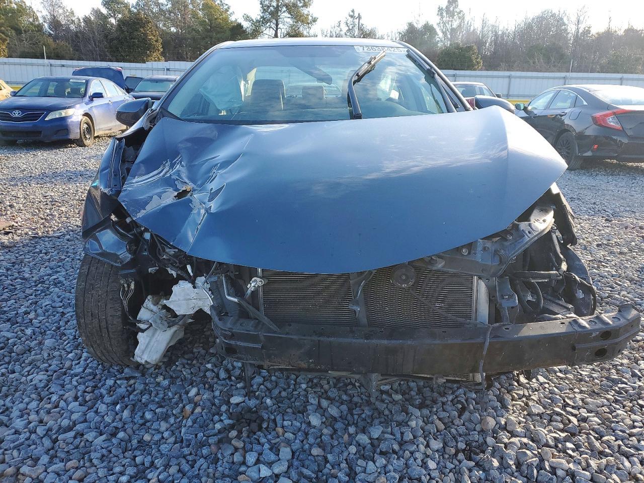 2015 TOYOTA COROLLA