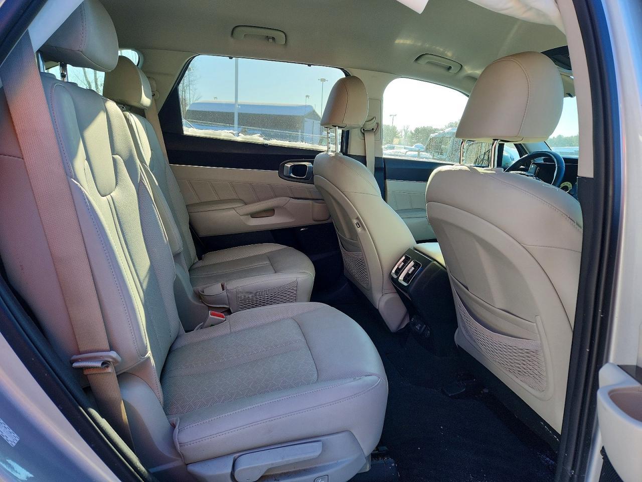 2023 KIA SORENTO