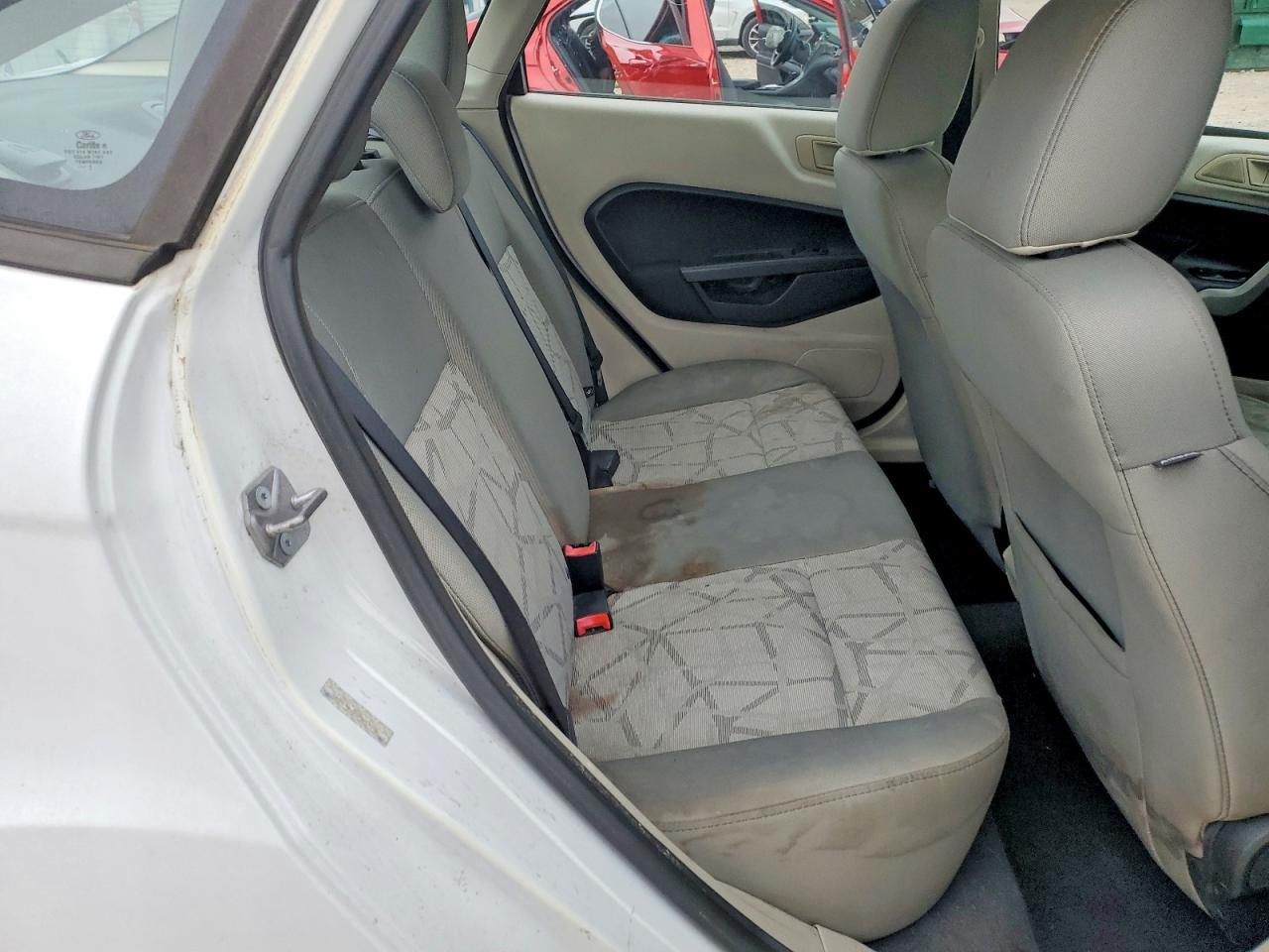 2011 FORD Fiesta