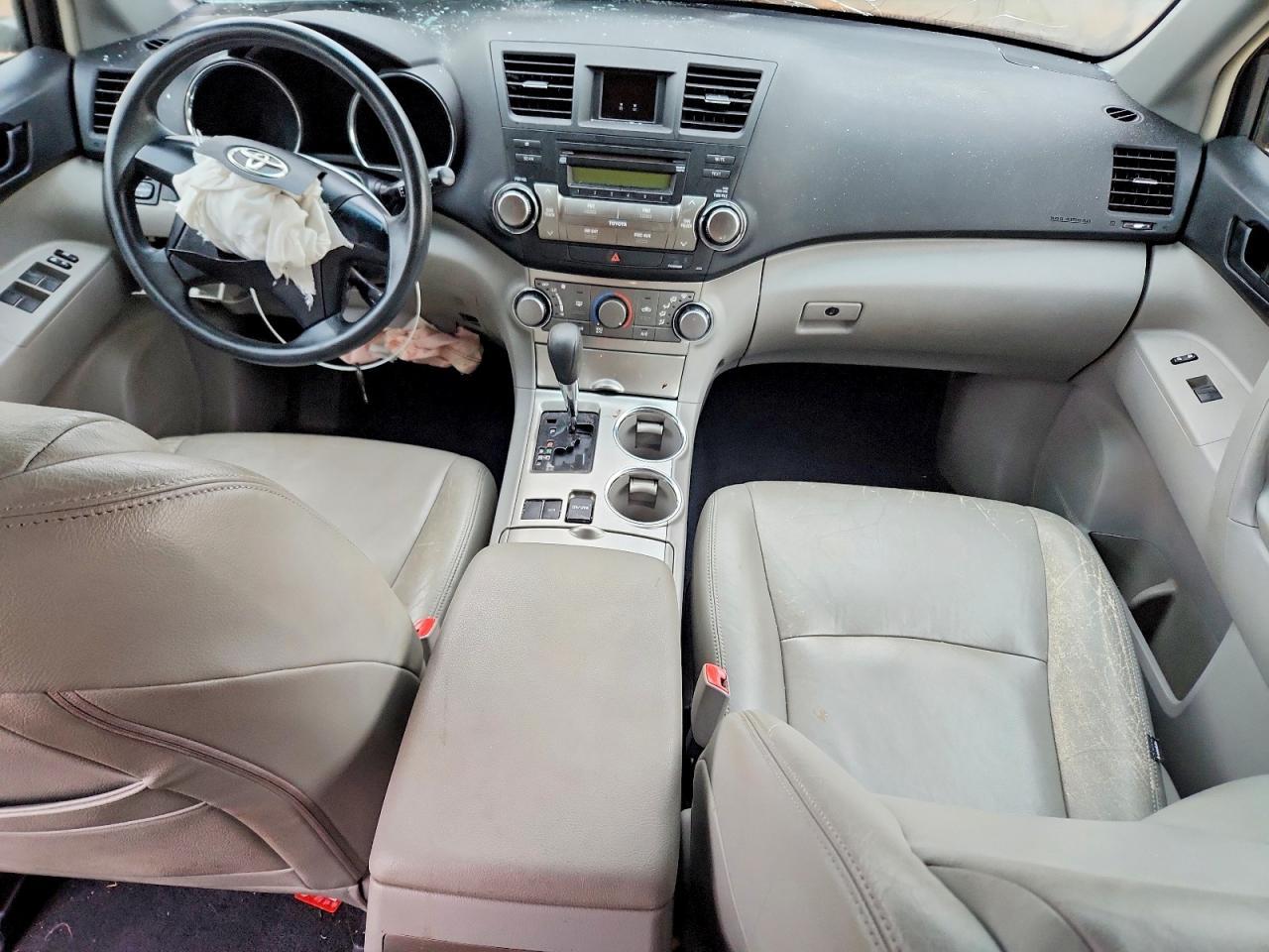 2012 TOYOTA HIGHLANDER