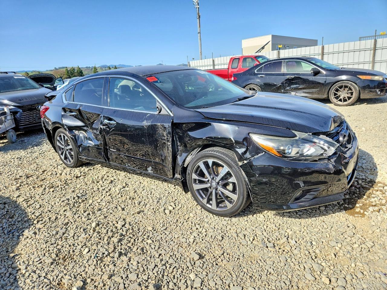 2017 NISSAN