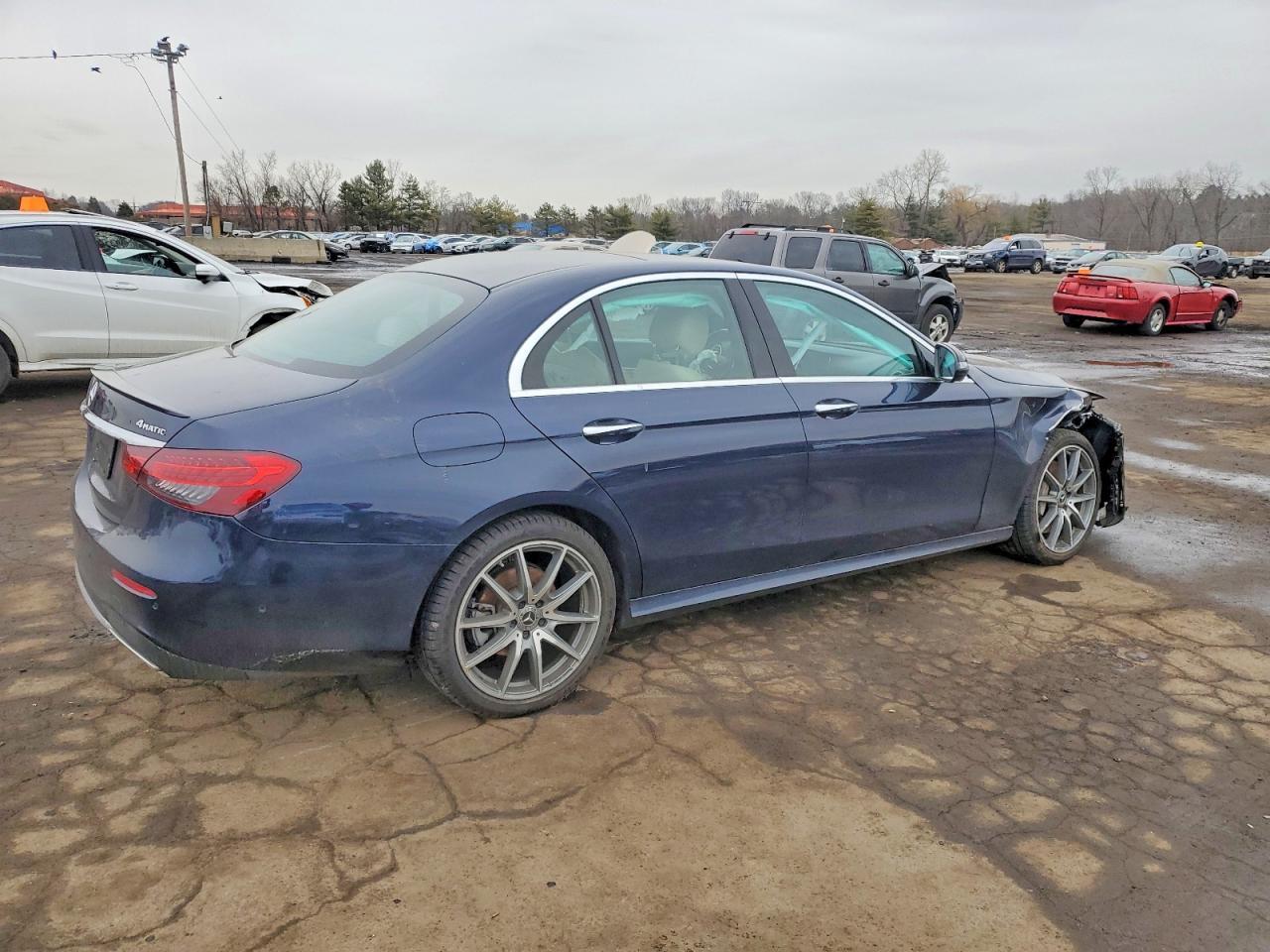 2021 MERCEDES-BENZ E-Class