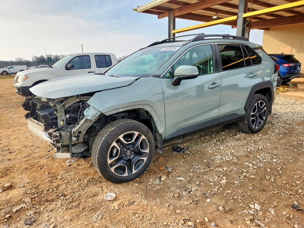 2019 TOYOTA RAV4