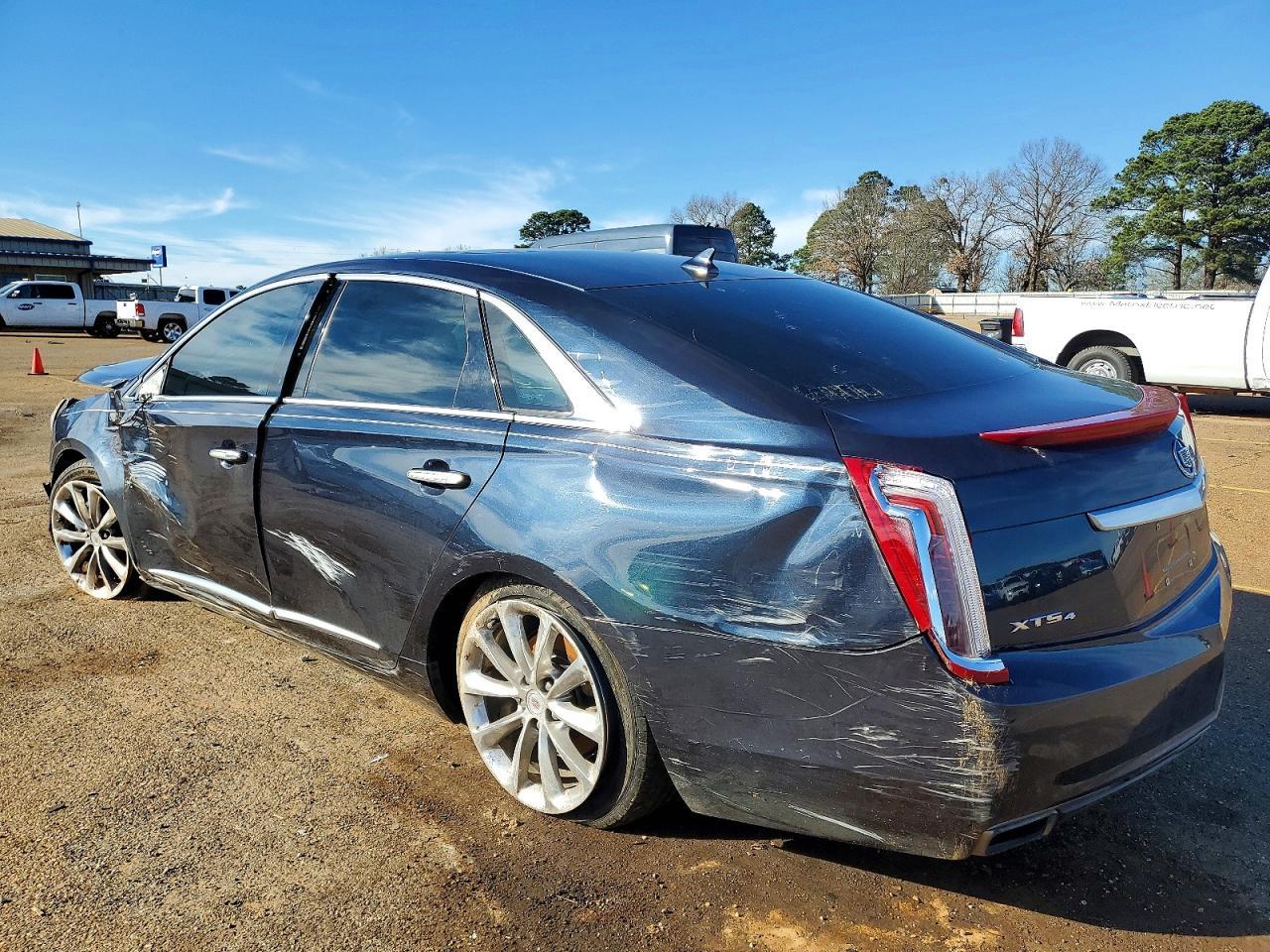 2013 CADILLAC XTS
