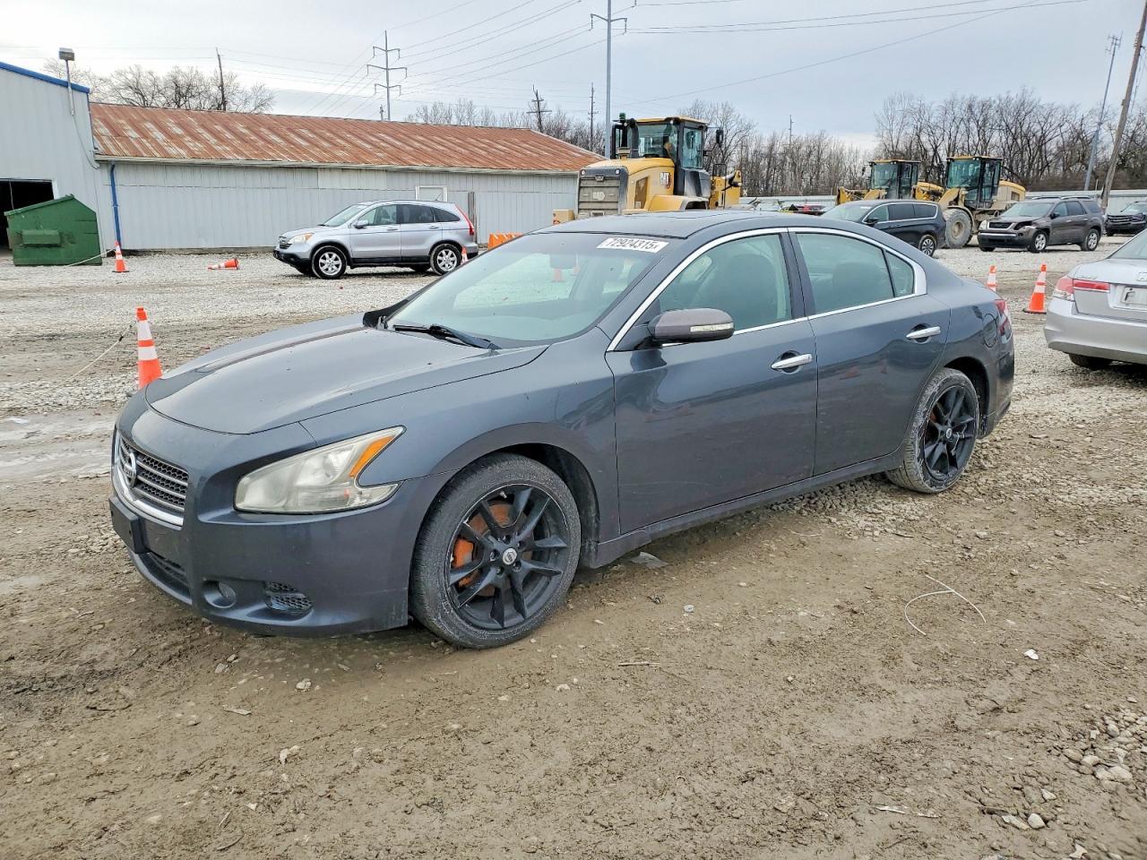 2011 NISSAN Maxima