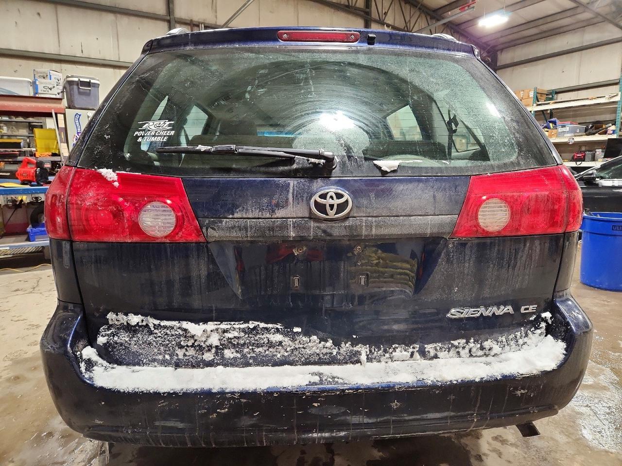 2006 TOYOTA SIENNA