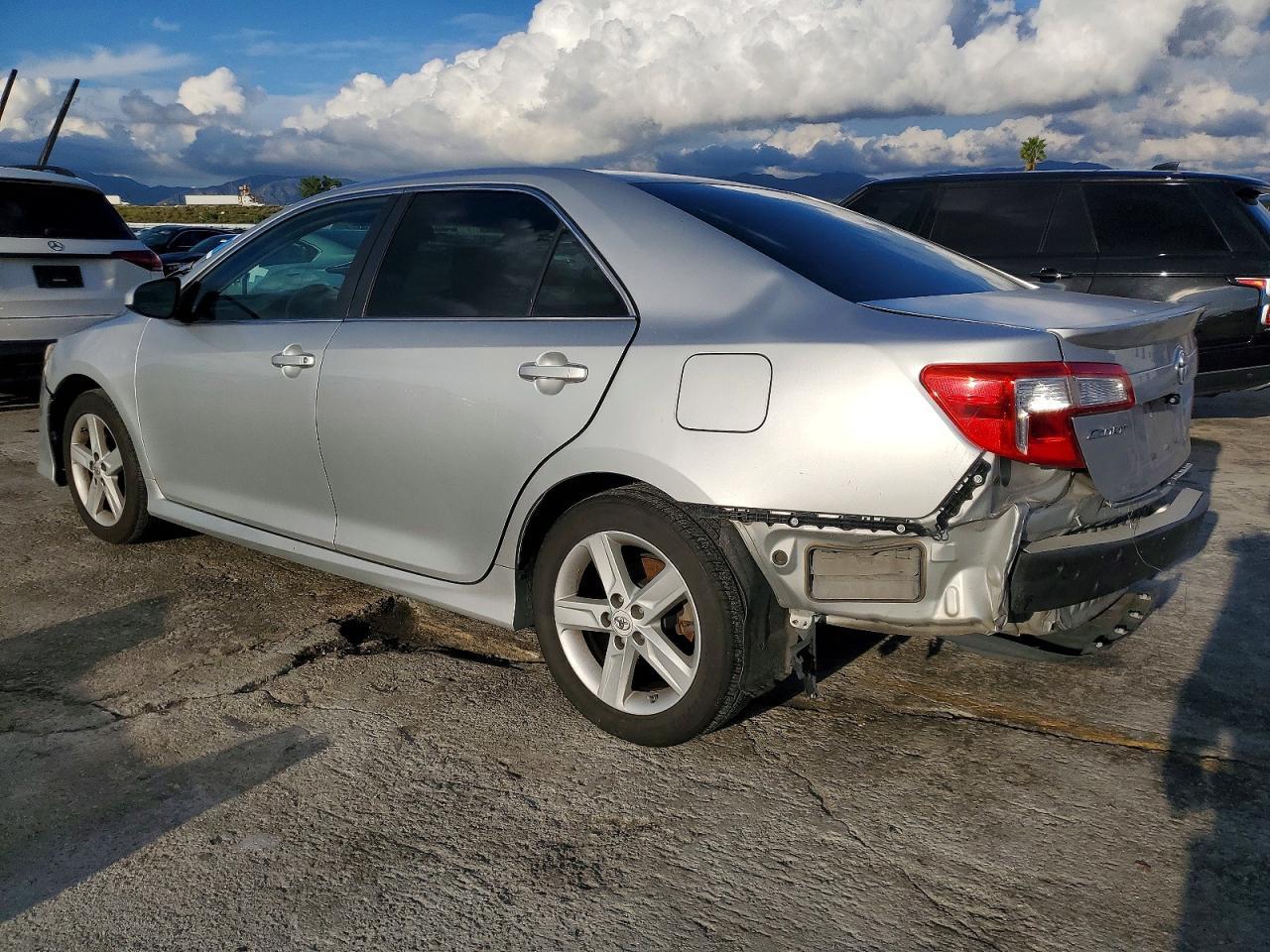 2012 TOYOTA CAMRY