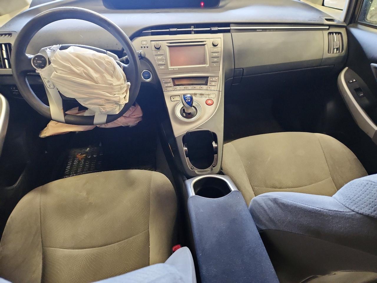 2013 TOYOTA PRIUS