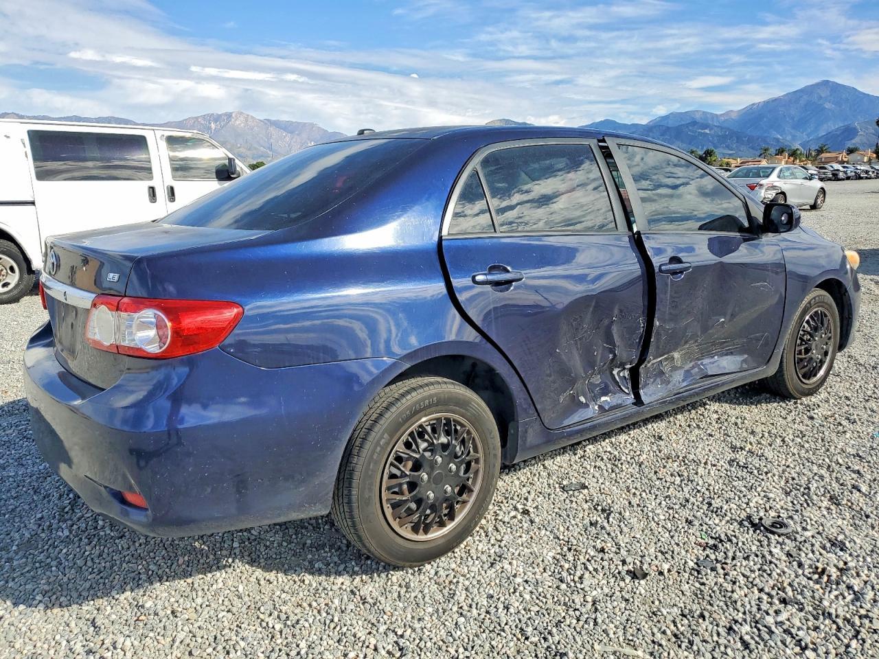 2011 TOYOTA COROLLA