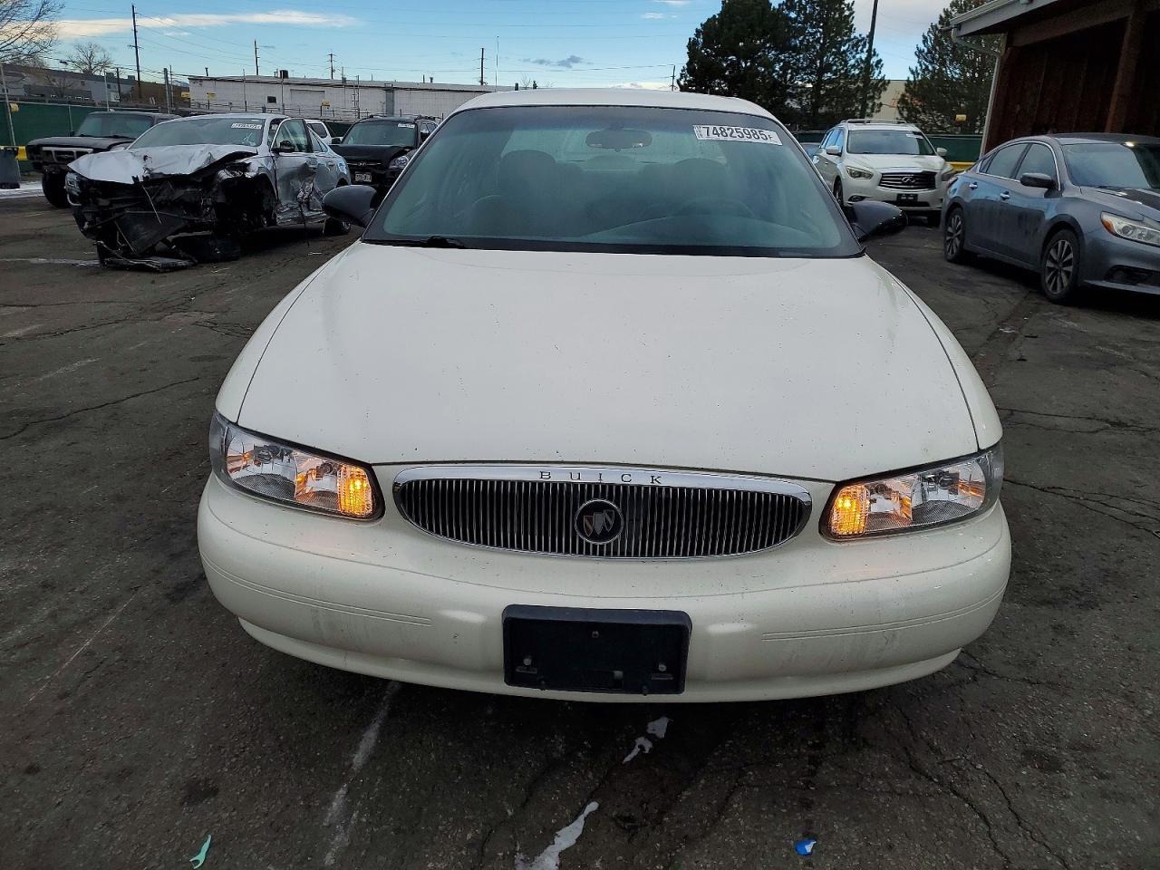 2004 BUICK Century