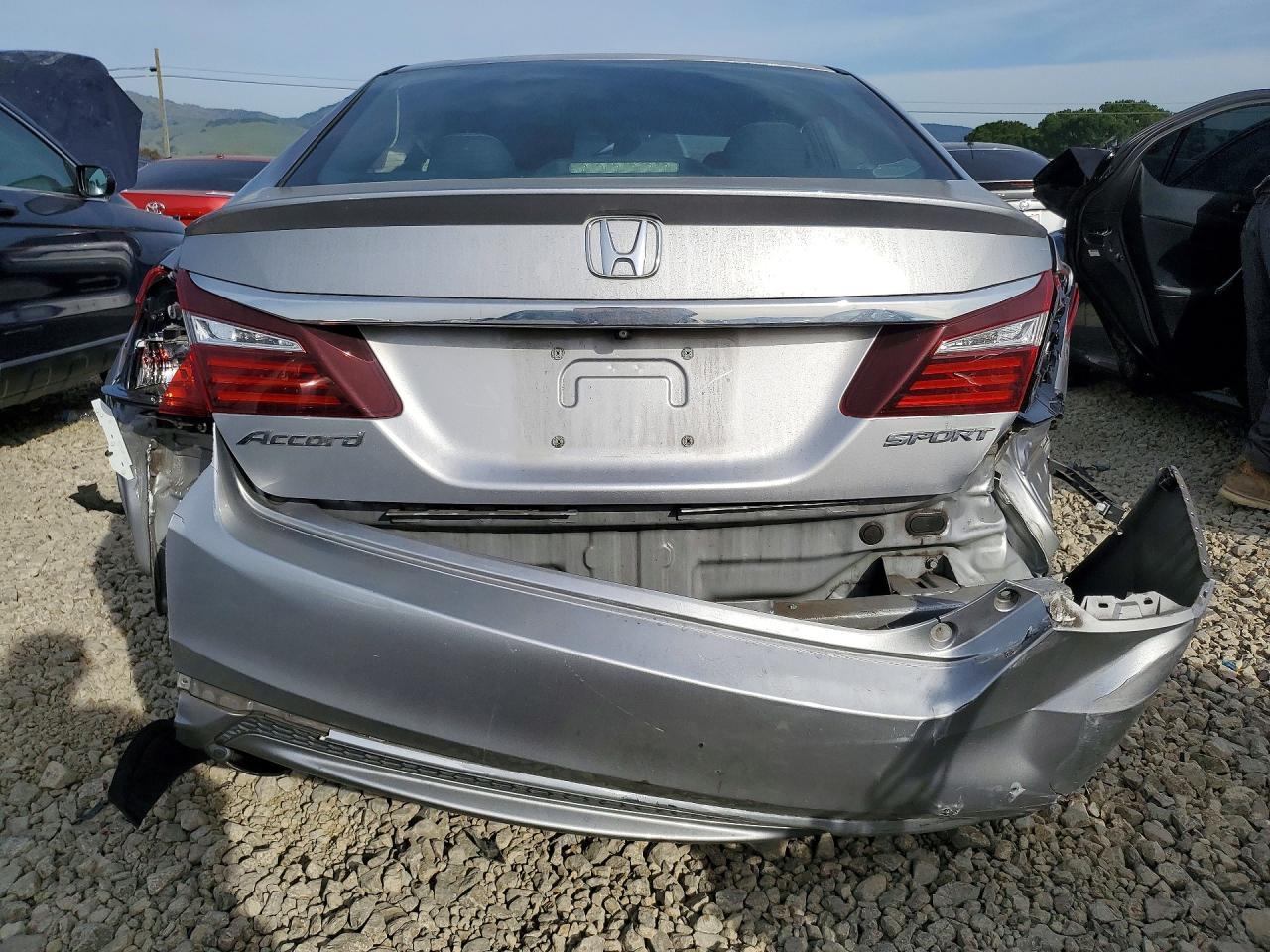 2017 HONDA ACCORD