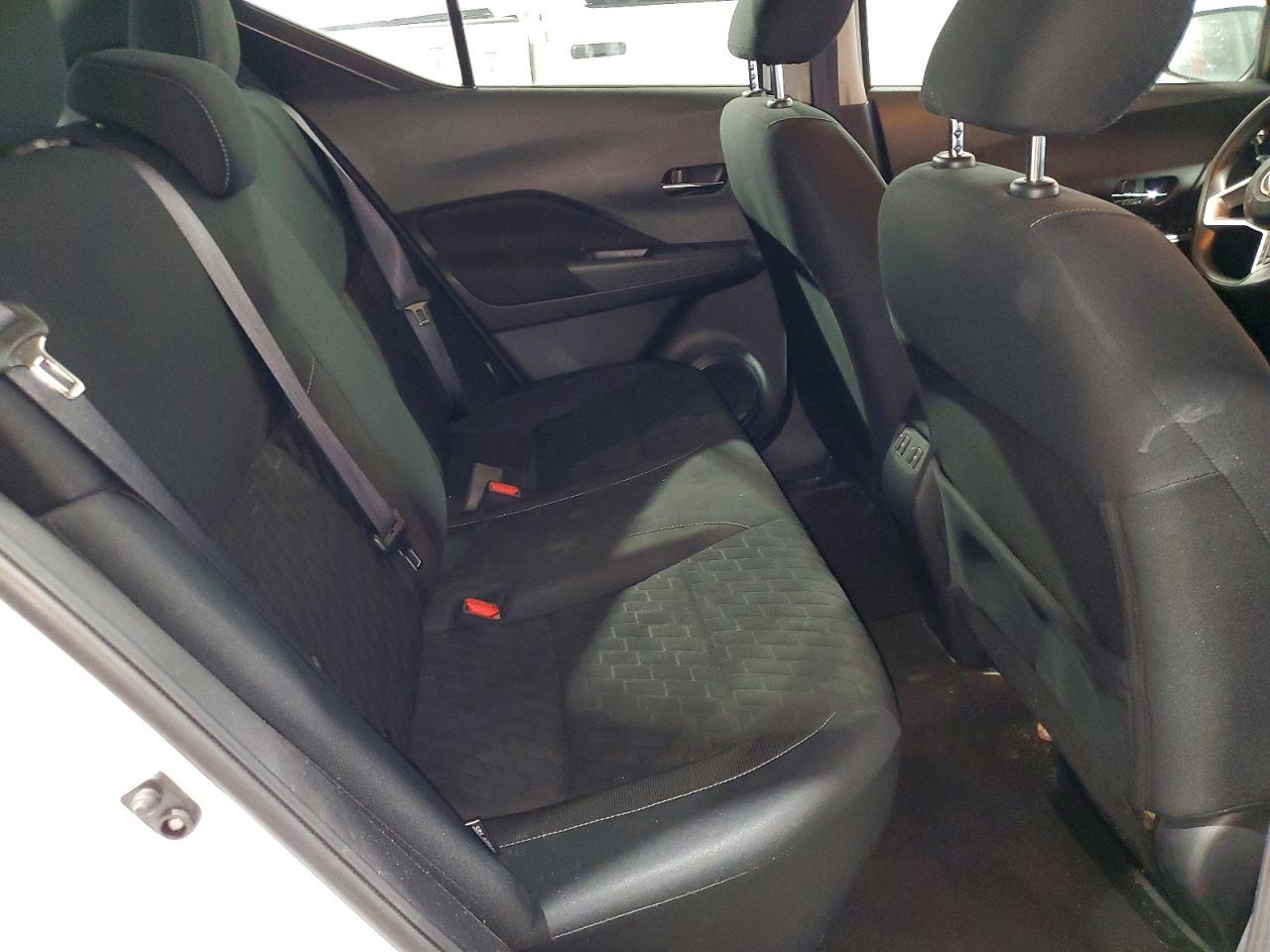 2023 NISSAN KICKS