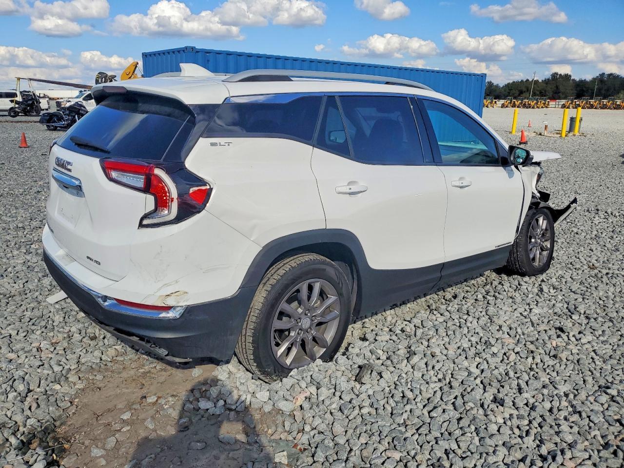 2024 GMC Terrain