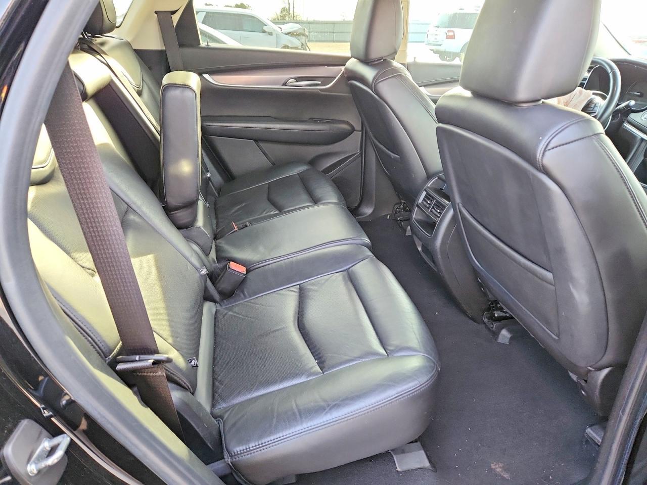 2018 CADILLAC XT5