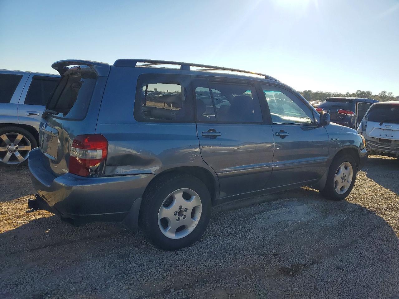 2005 TOYOTA HIGHLANDER
