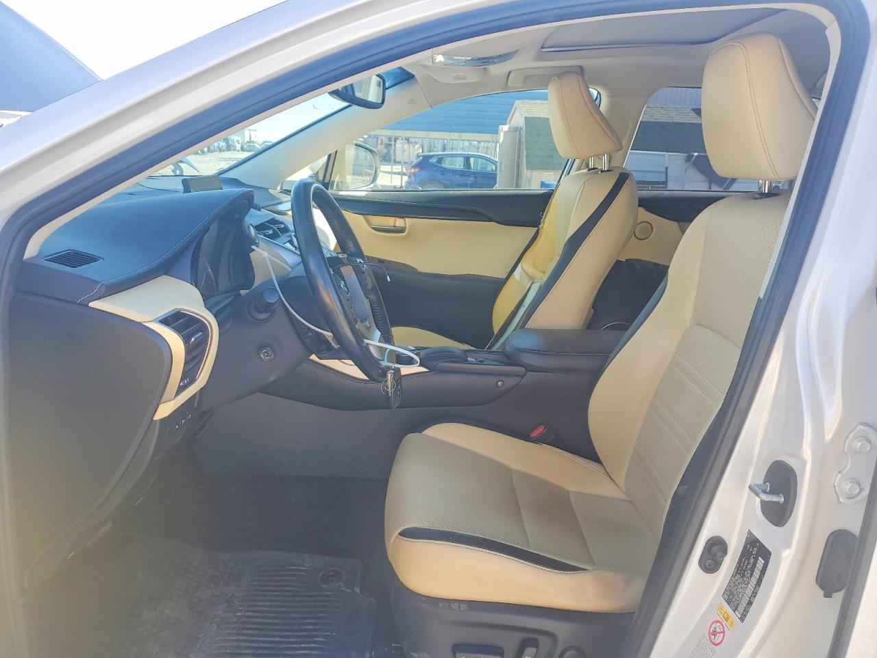 2016 LEXUS NX 200T