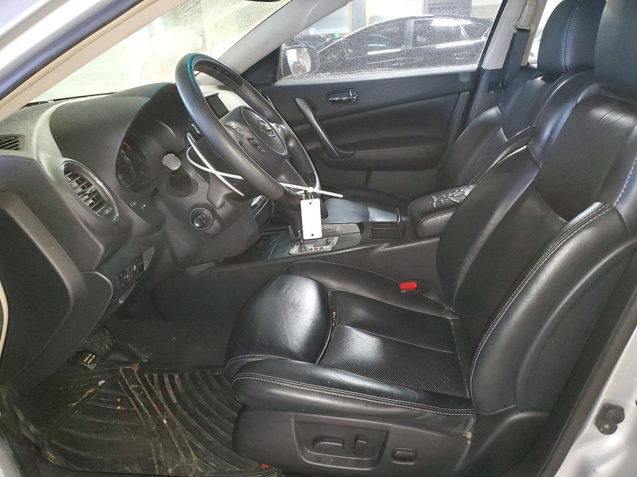 2011 NISSAN Maxima