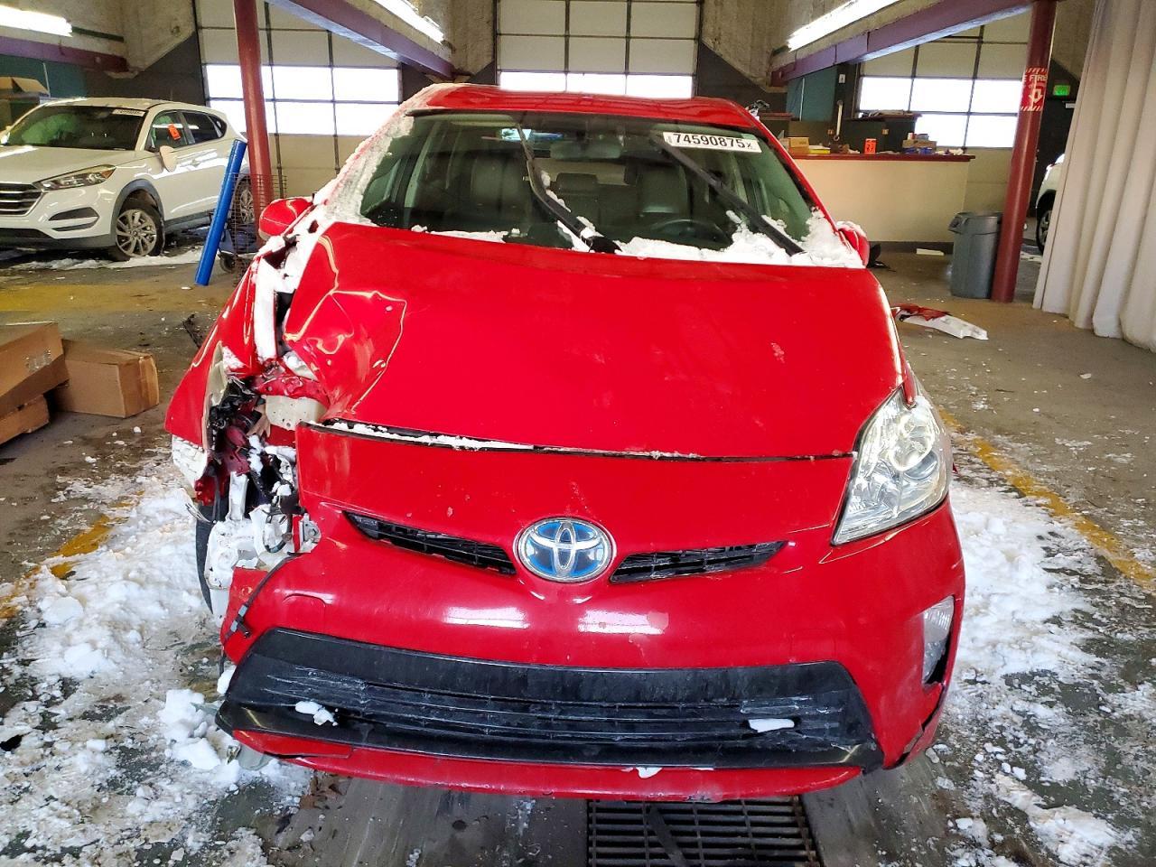 2015 TOYOTA PRIUS