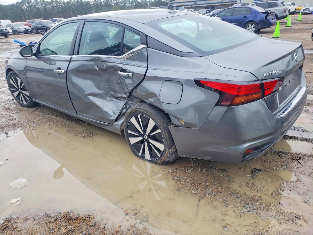 2021 NISSAN ALTIMA