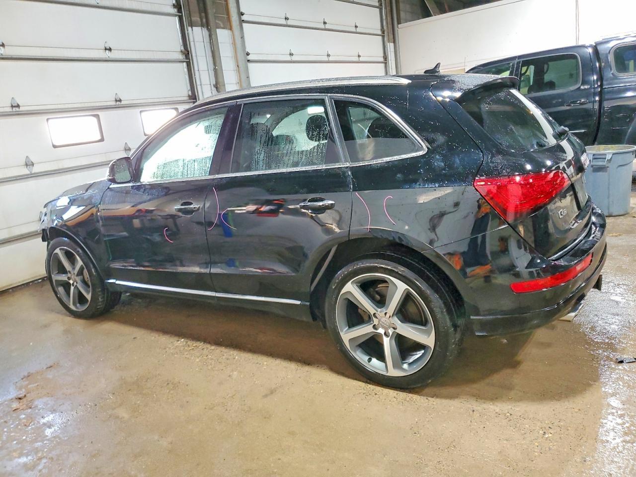 2015 AUDI Q5
