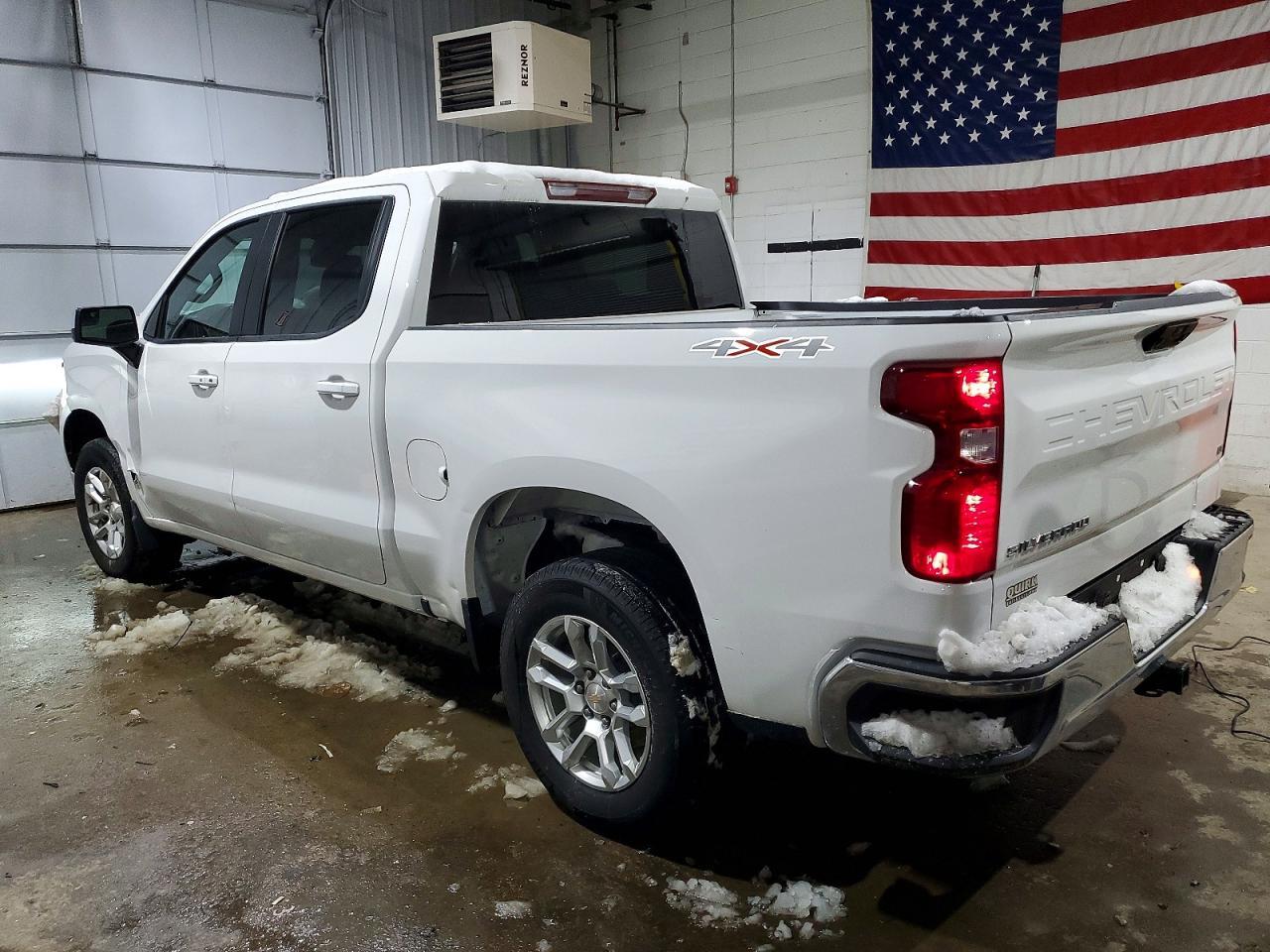 2024 CHEVROLET Silverado